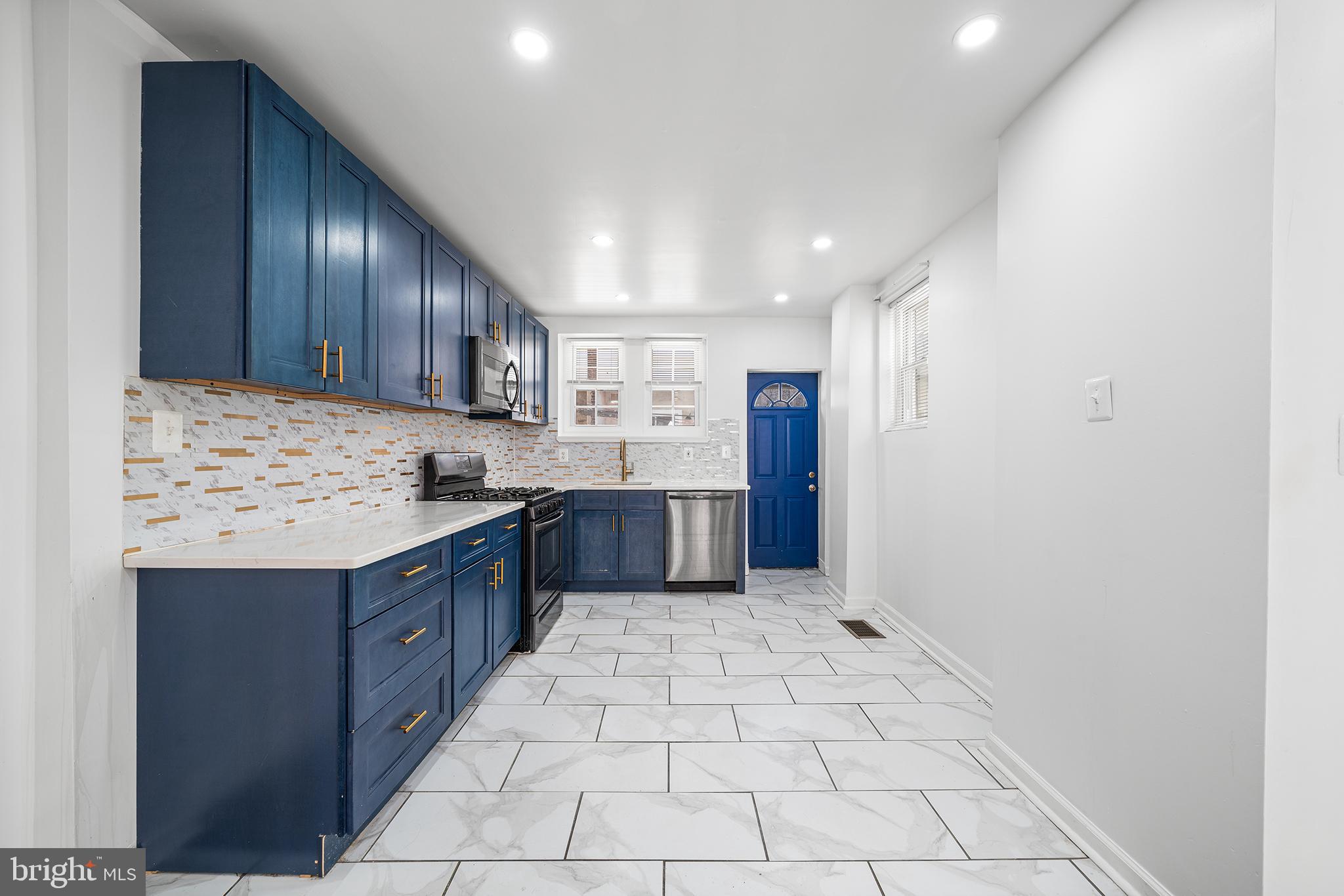 POINT BREEZE - Residential