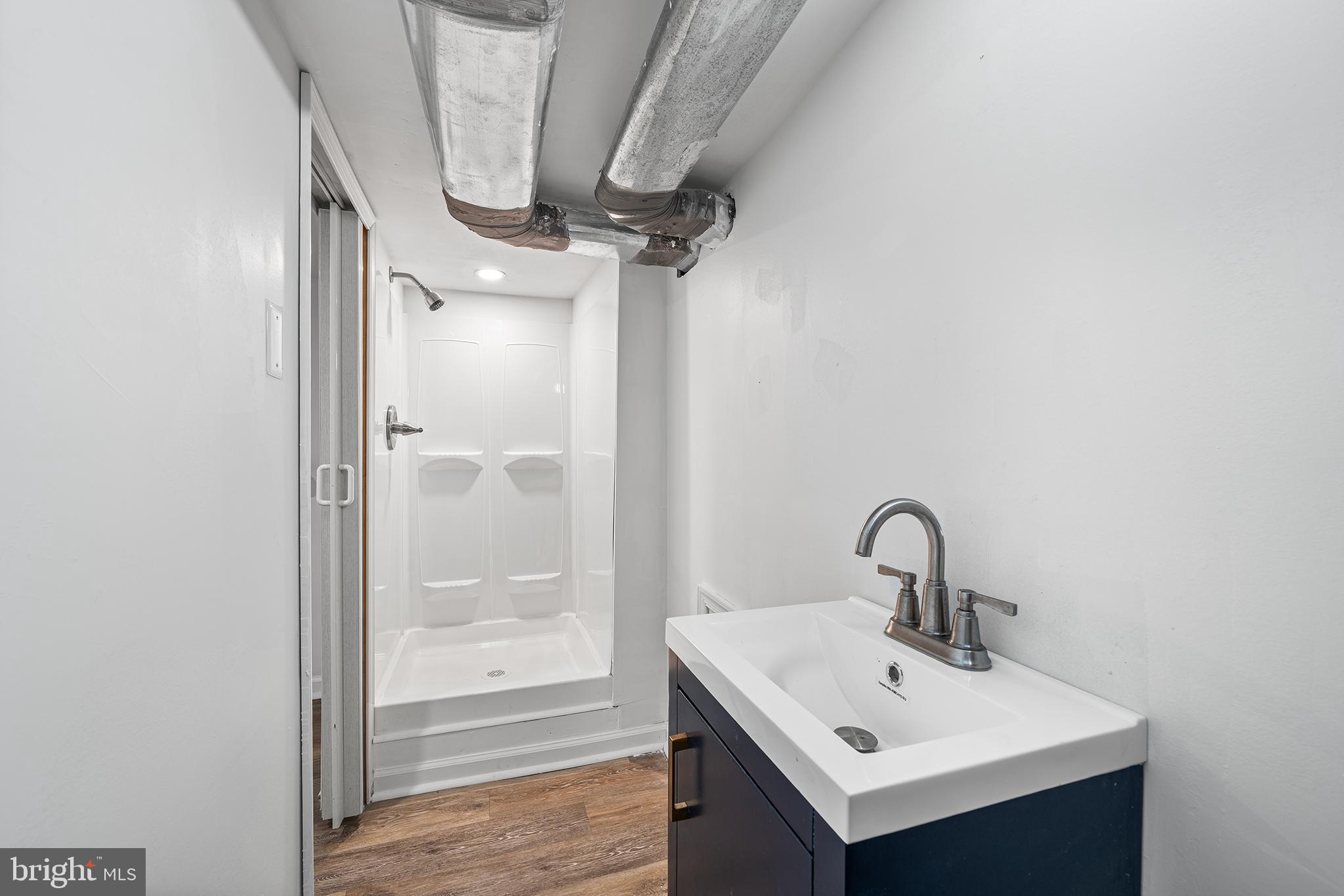 POINT BREEZE - Residential