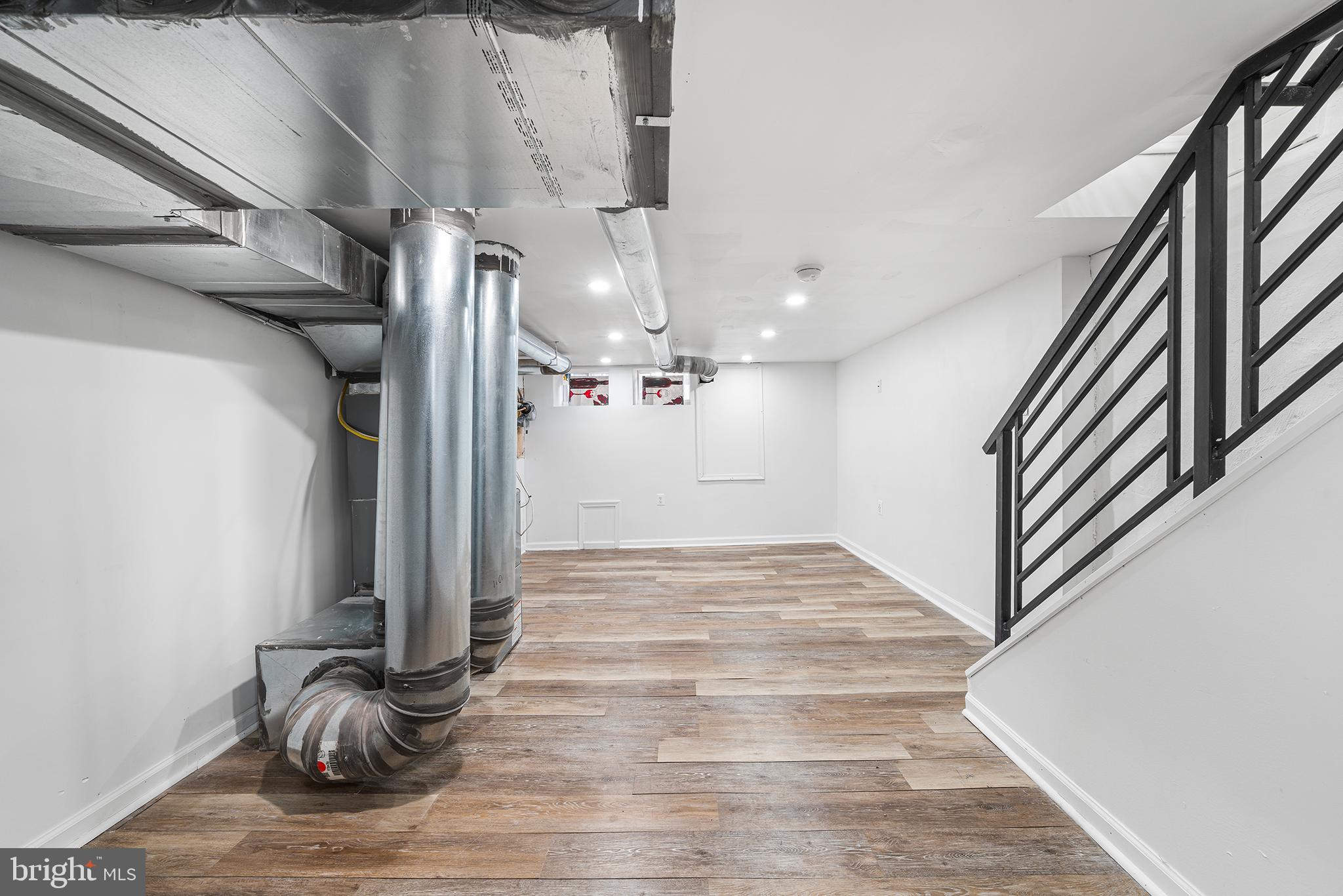 POINT BREEZE - Residential