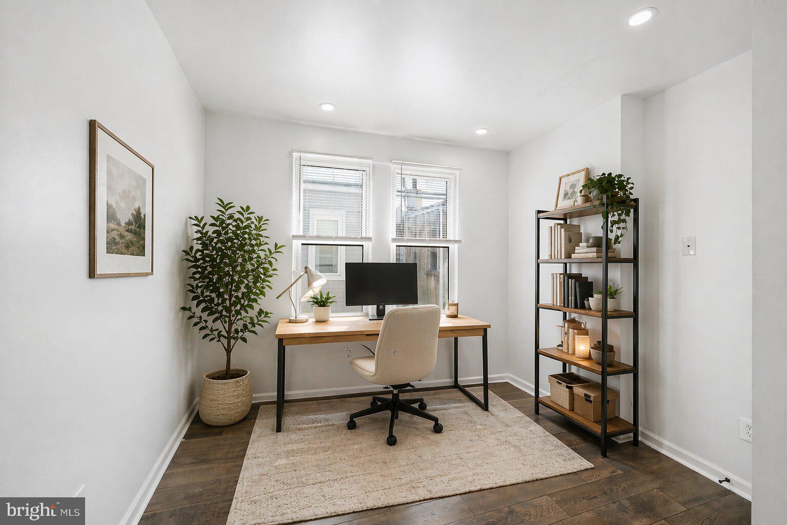 POINT BREEZE - Residential
