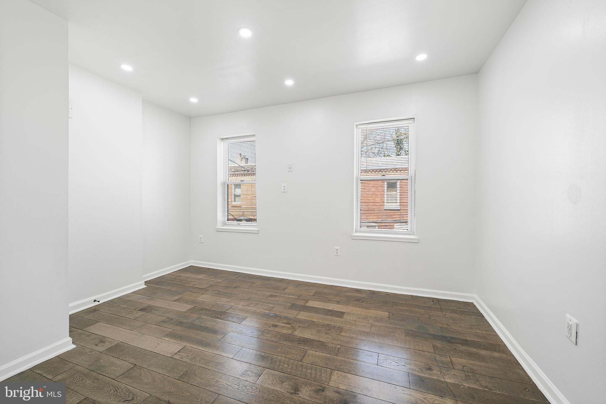 POINT BREEZE - Residential