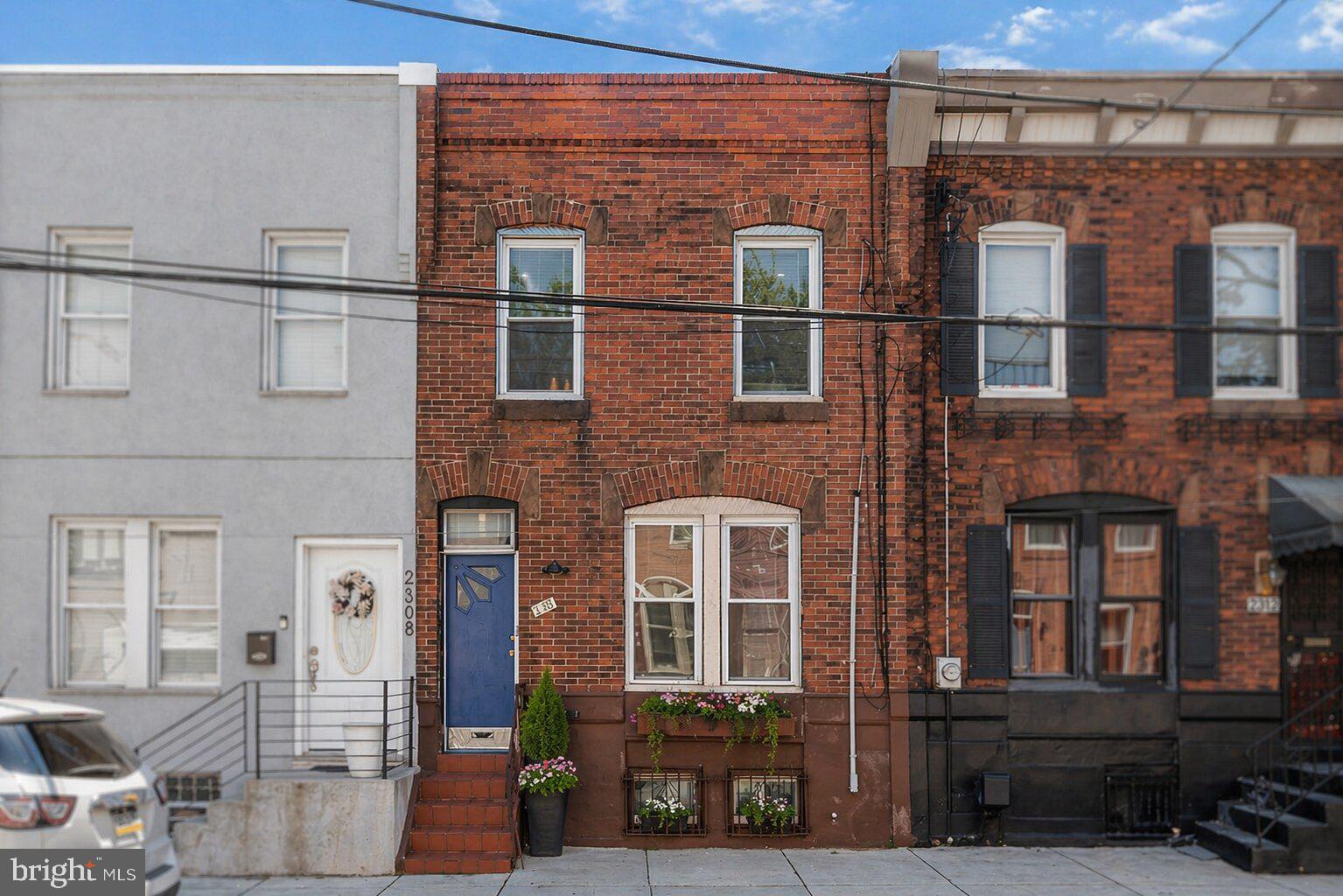POINT BREEZE - Residential