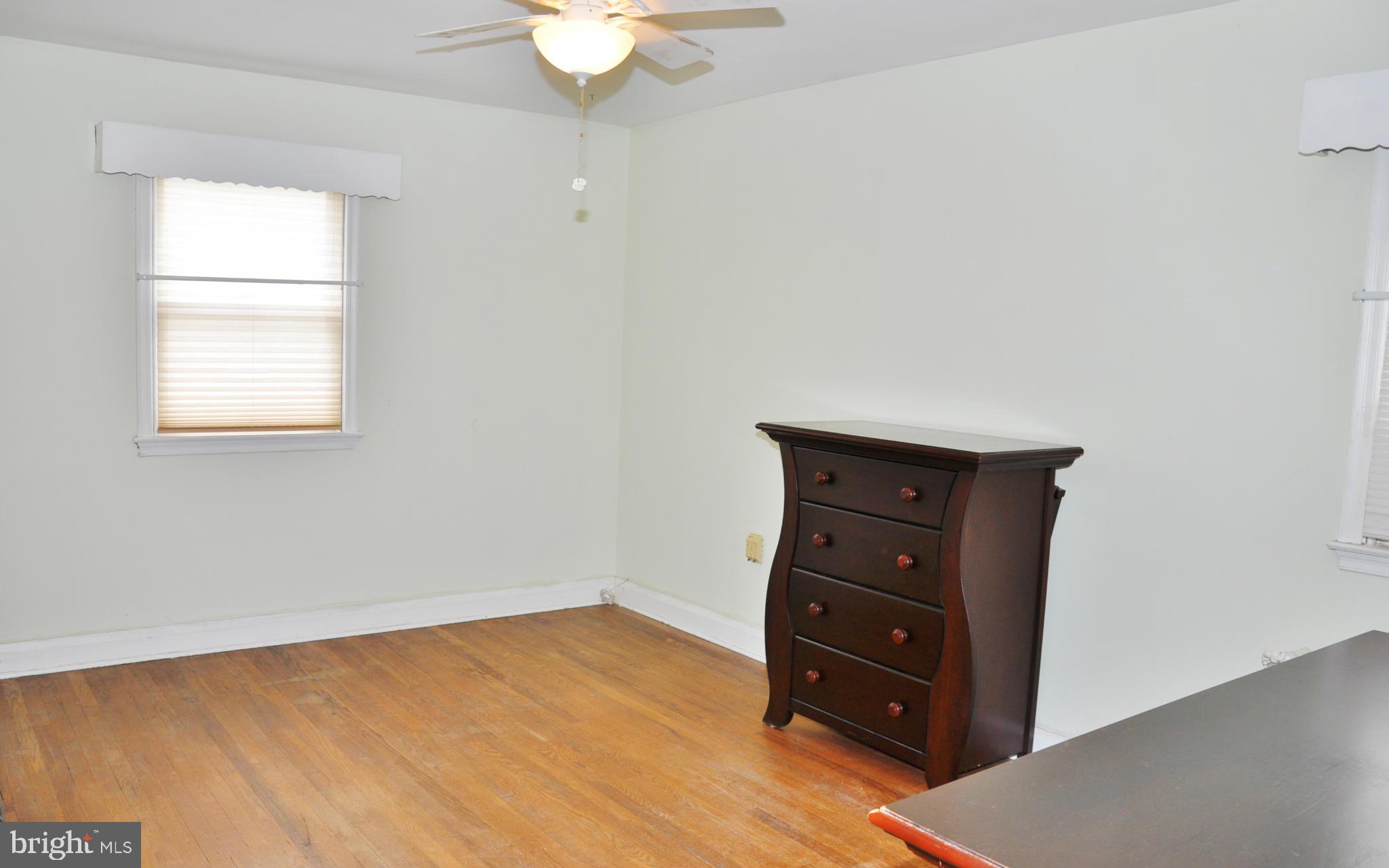 PARKVILLE SUMMIT - Residential