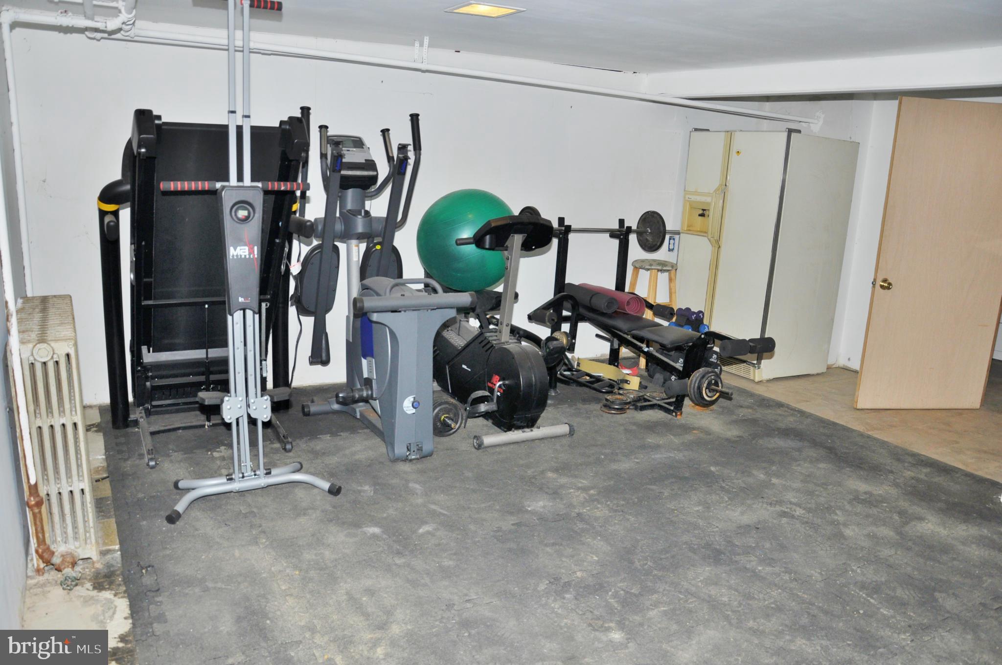 PARKVILLE SUMMIT - Residential