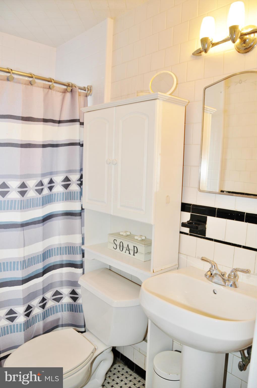 PARKVILLE SUMMIT - Residential