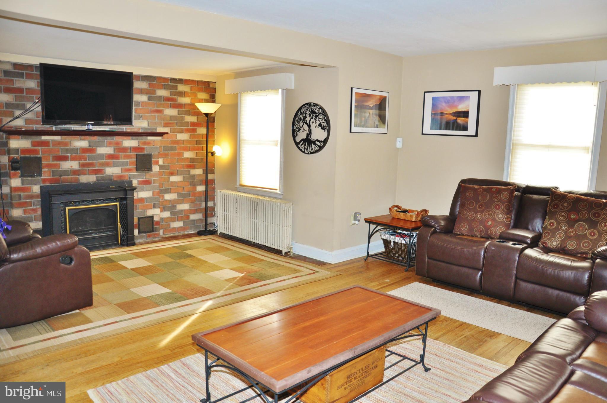 PARKVILLE SUMMIT - Residential