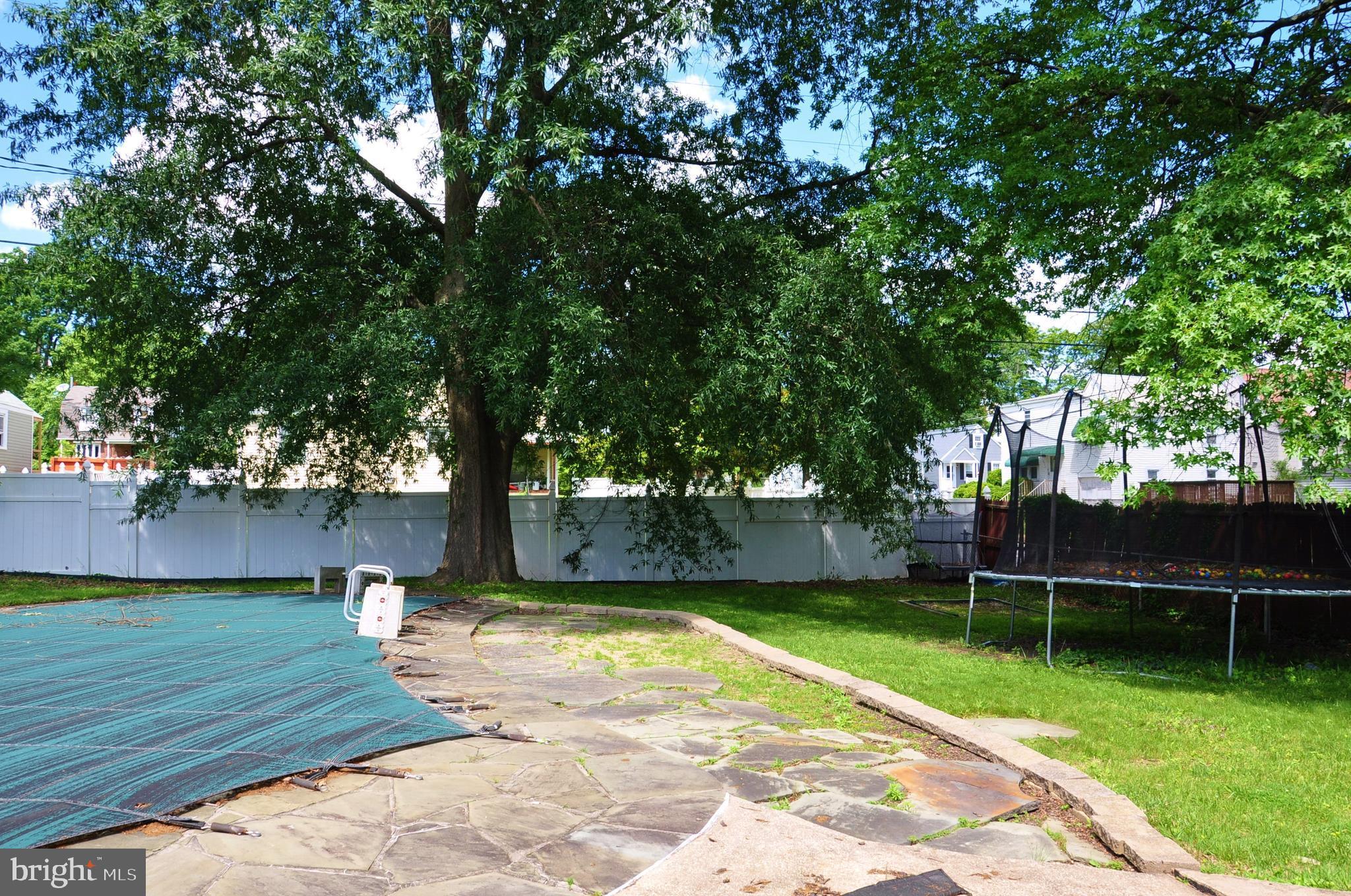 PARKVILLE SUMMIT - Residential