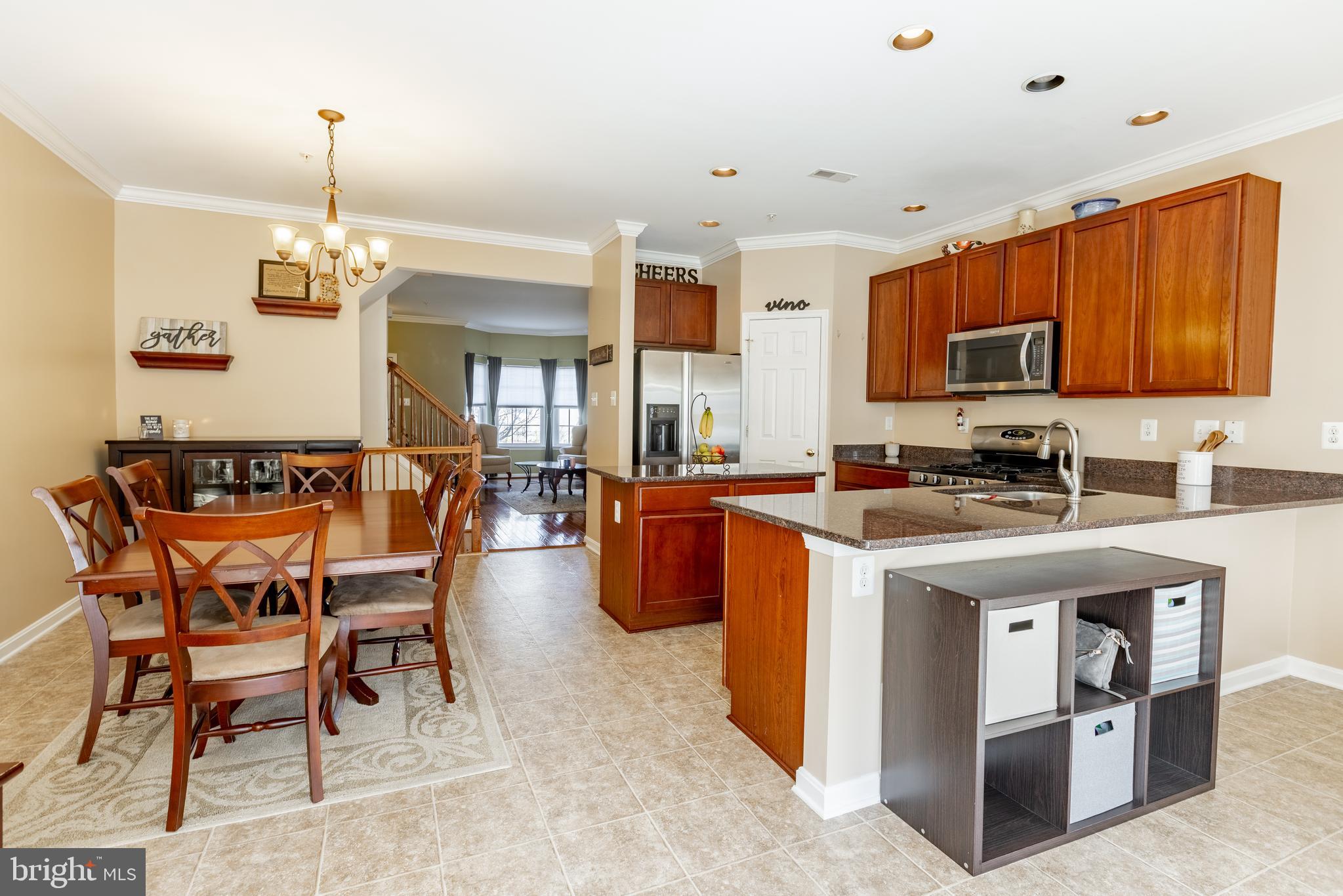 AUTUMN RUN - Residential