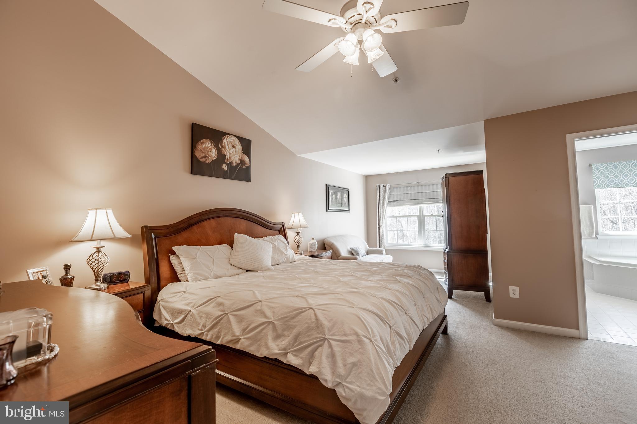 AUTUMN RUN - Residential