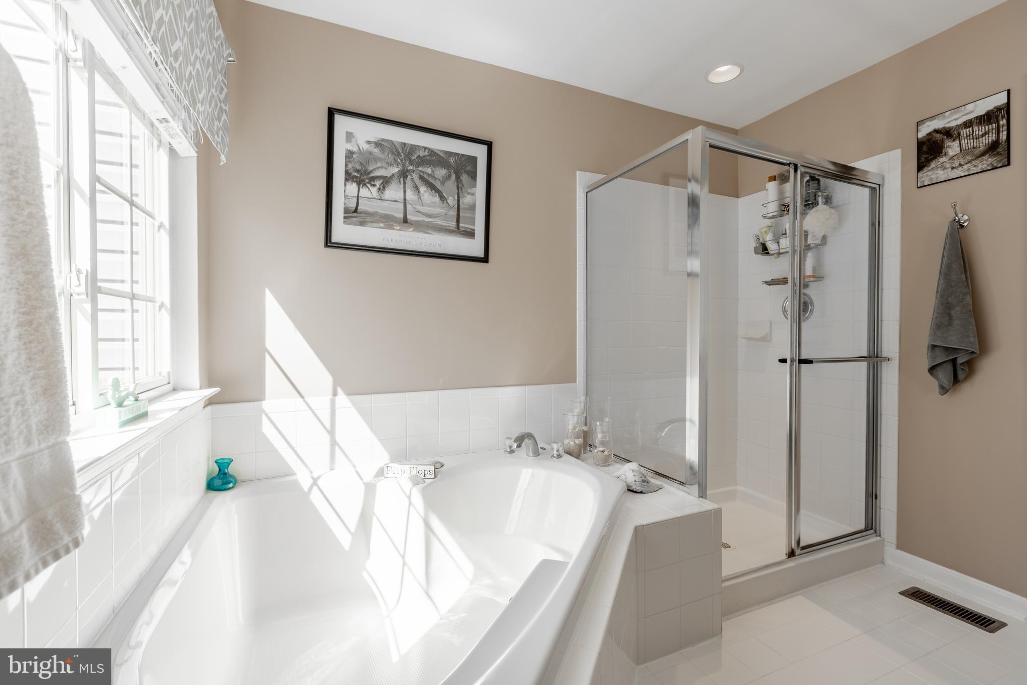 AUTUMN RUN - Residential