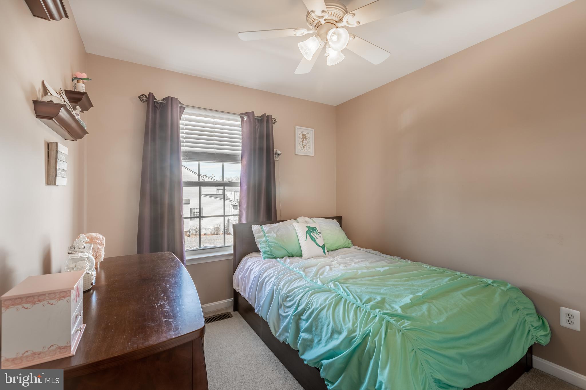 AUTUMN RUN - Residential