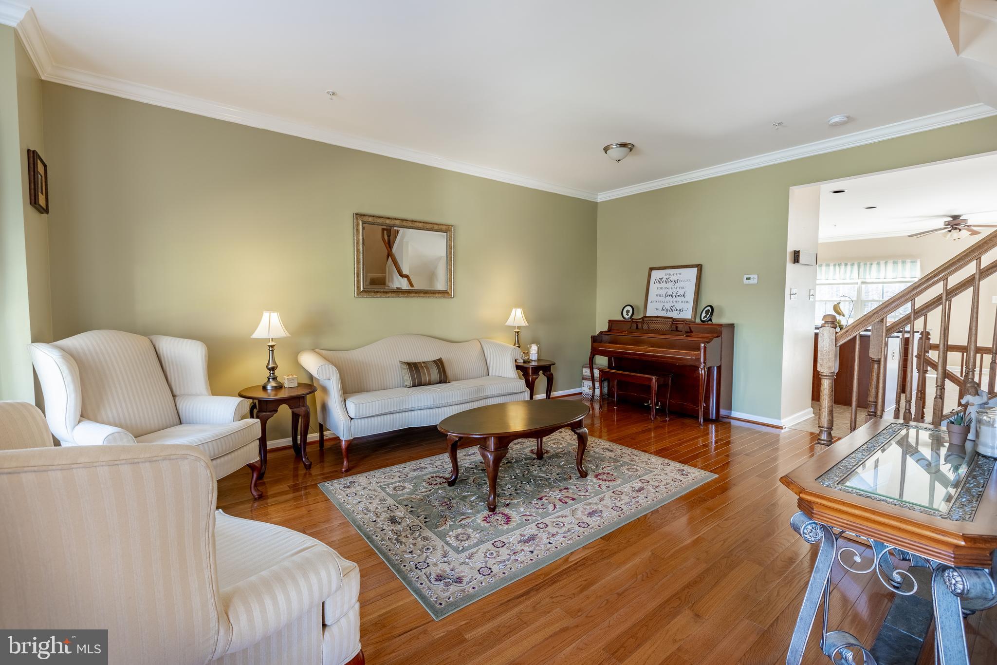 AUTUMN RUN - Residential