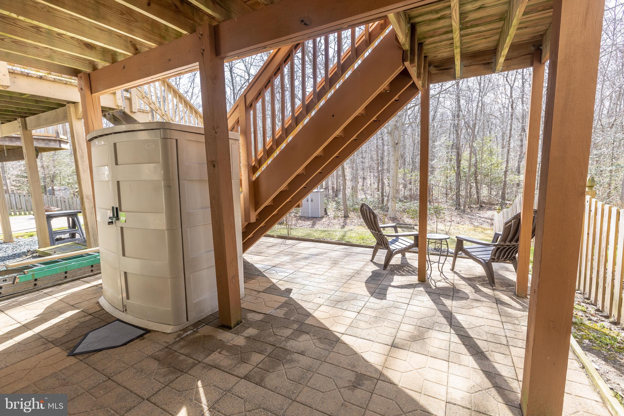 AUTUMN RUN - Residential