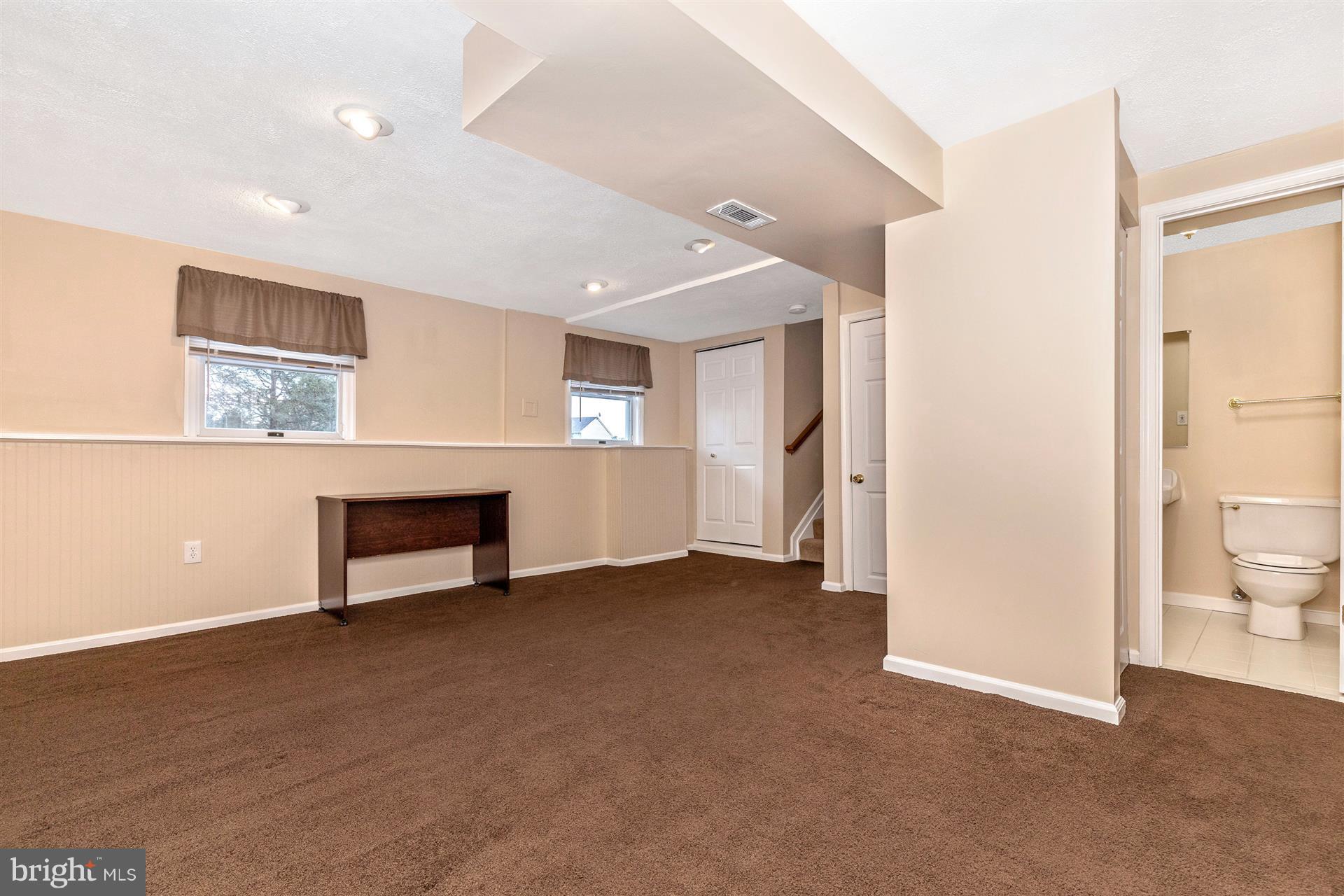 WILLOWCREST - Residential