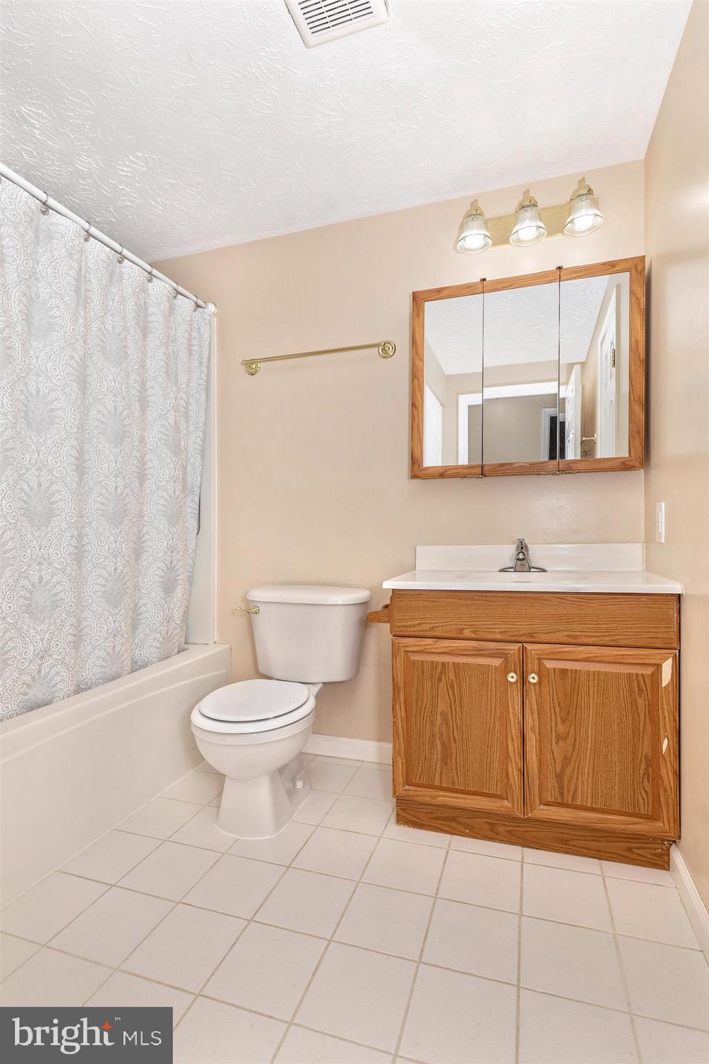 WILLOWCREST - Residential