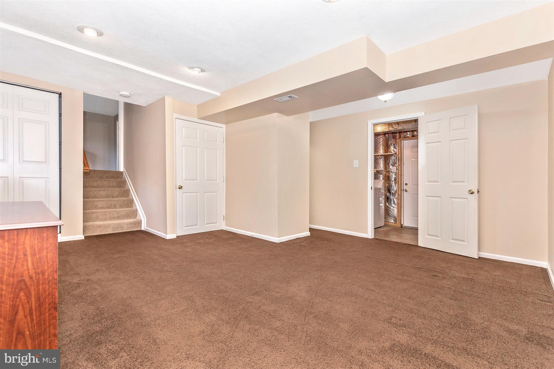 WILLOWCREST - Residential