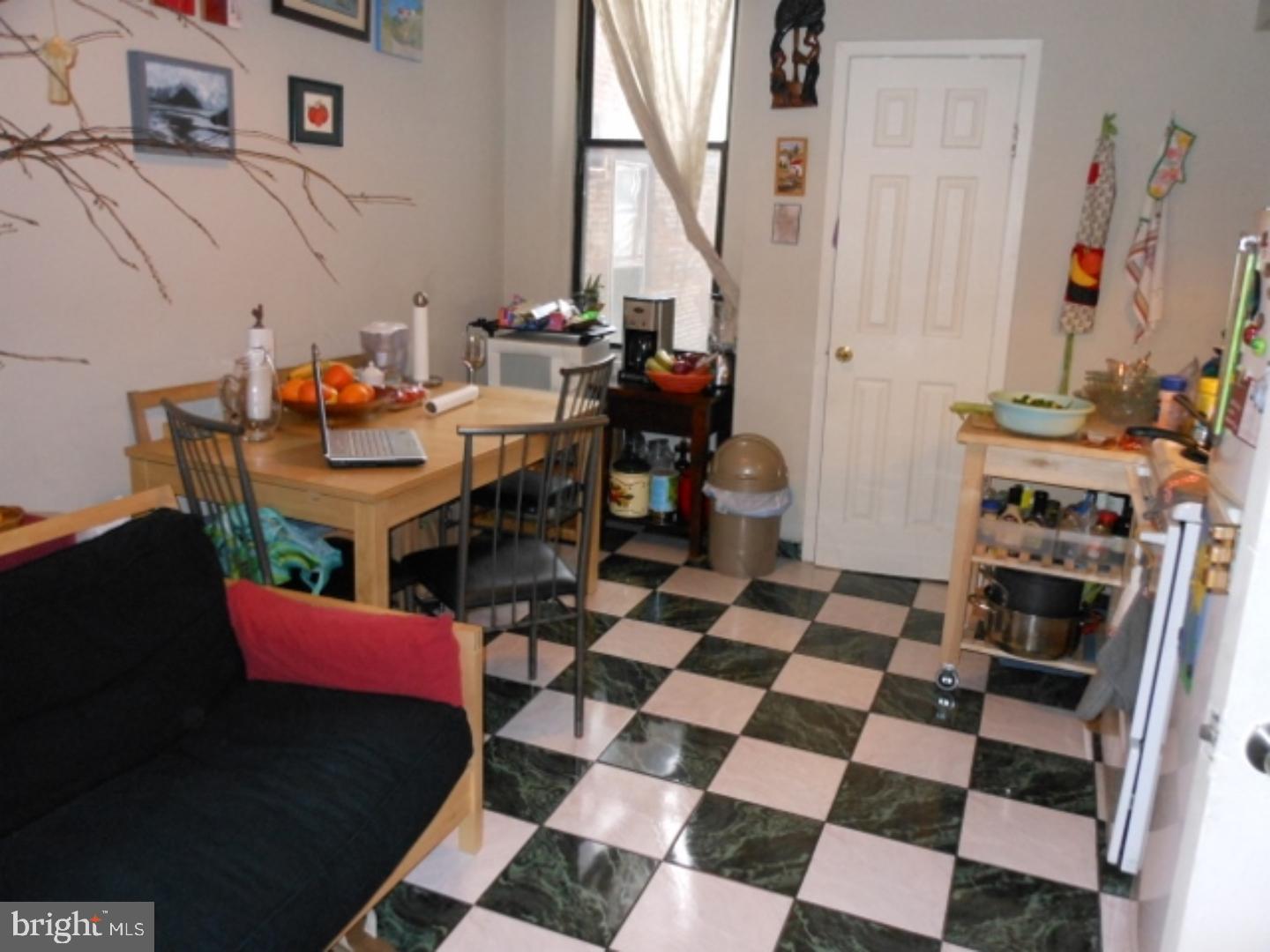 LOGAN CIRCLE - Residential Lease