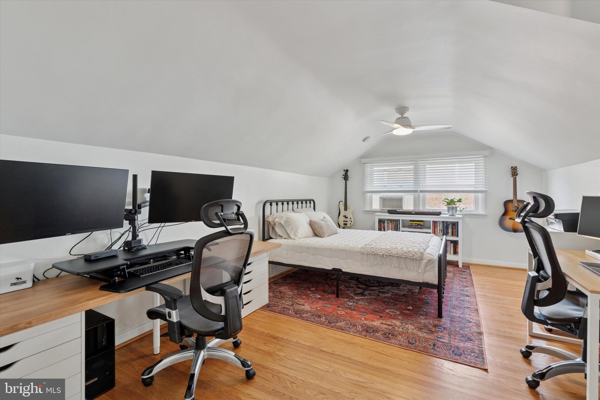 ROSE TREE WOODS - Residential