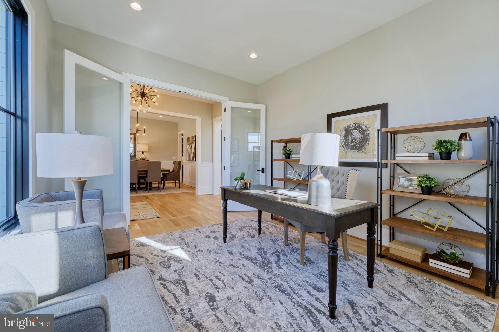 BROYHILL GLEN GARY PARK - Residential