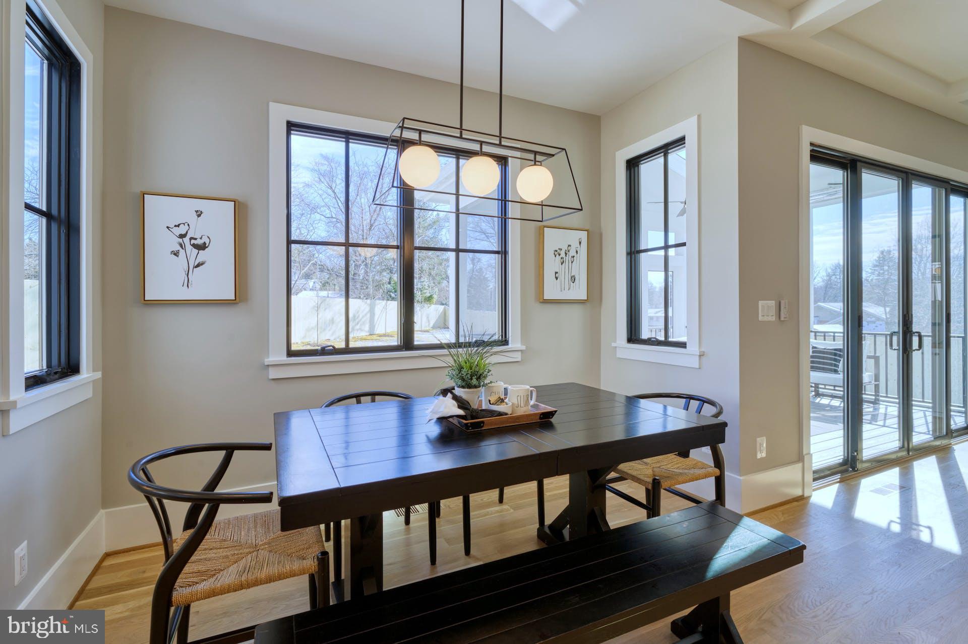 BROYHILL GLEN GARY PARK - Residential