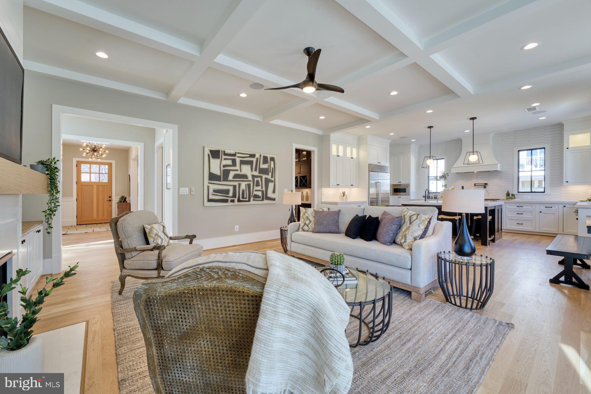 BROYHILL GLEN GARY PARK - Residential