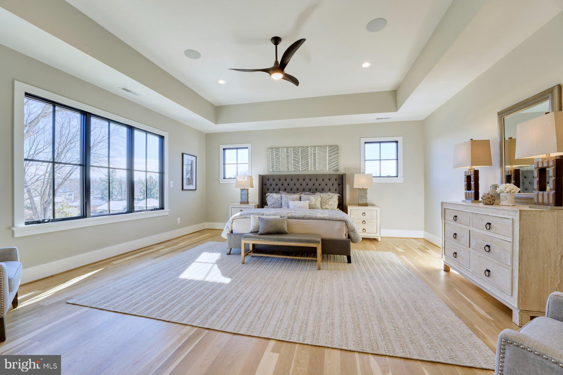 BROYHILL GLEN GARY PARK - Residential