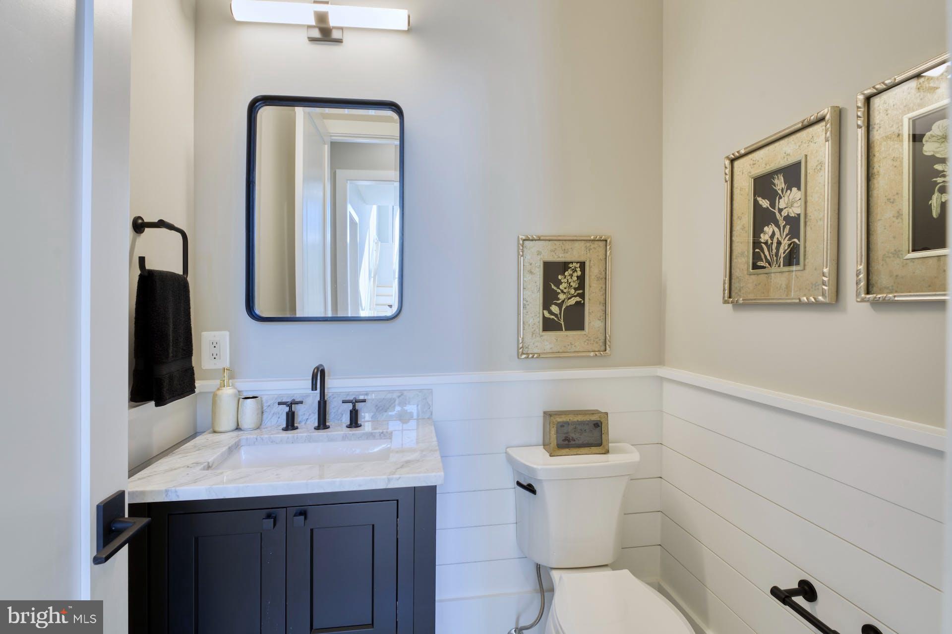 BROYHILL GLEN GARY PARK - Residential