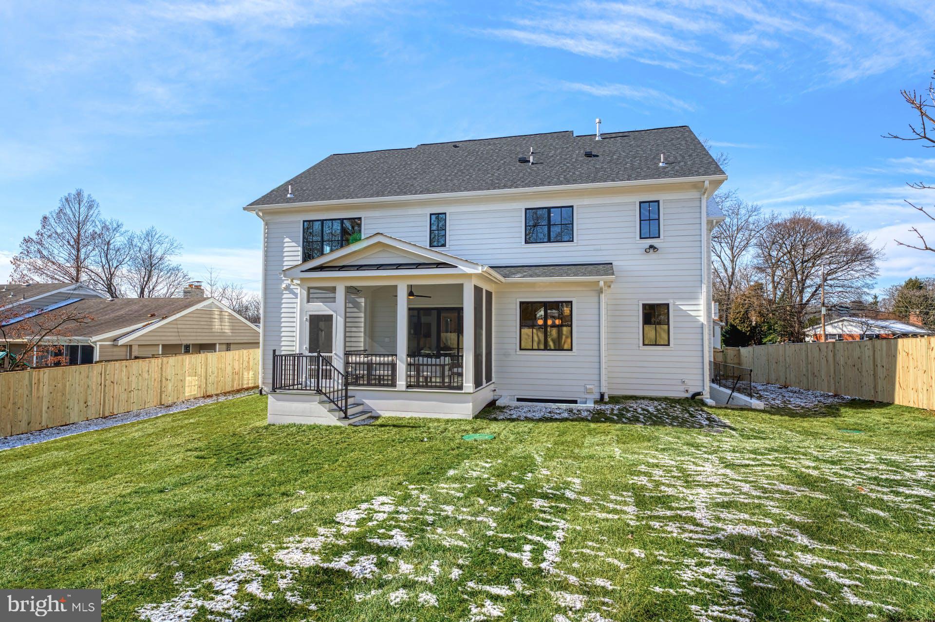 BROYHILL GLEN GARY PARK - Residential