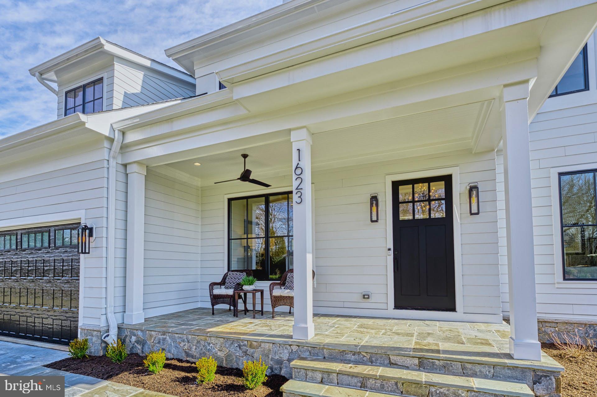 BROYHILL GLEN GARY PARK - Residential