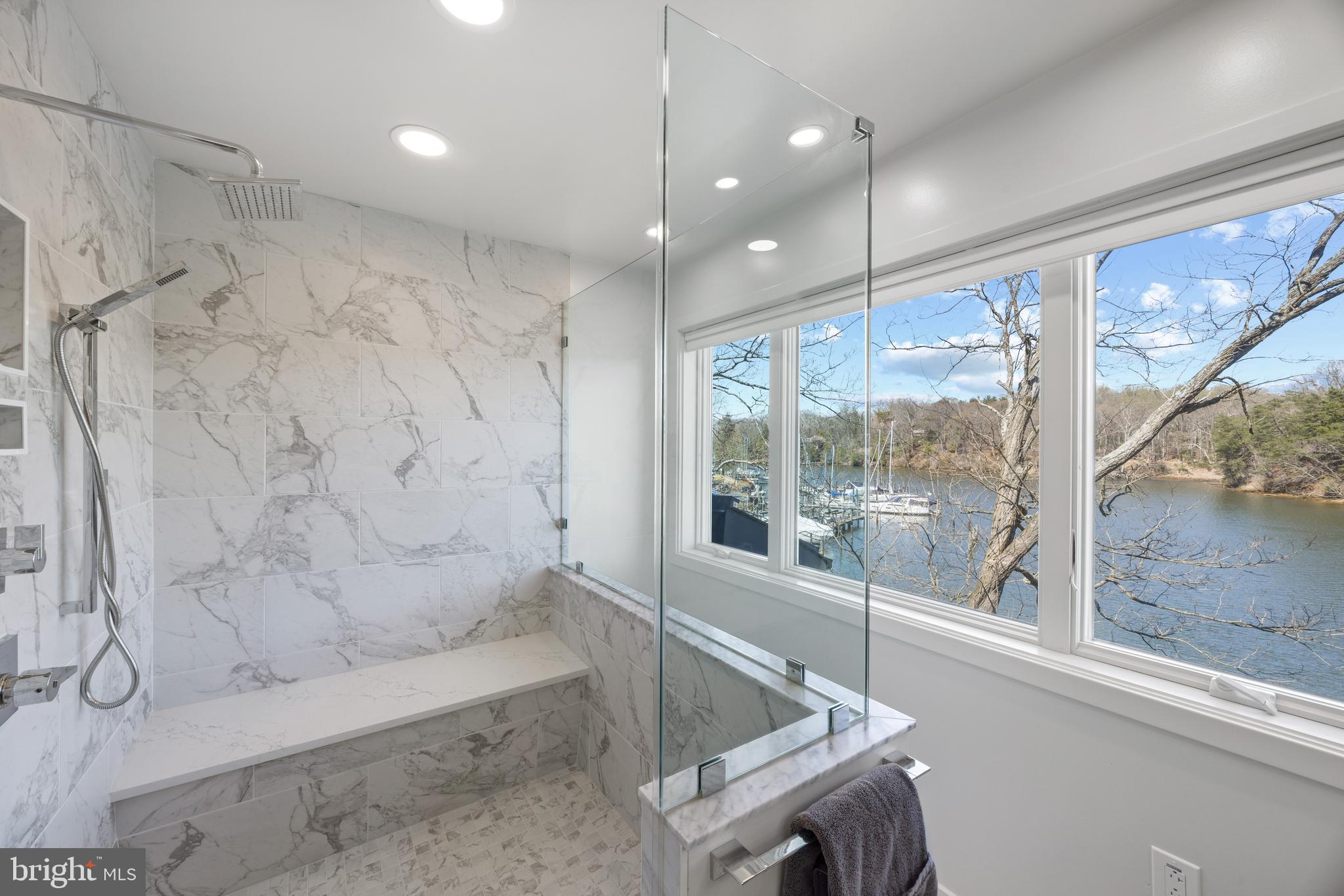 BROWNS WOODS - Residential