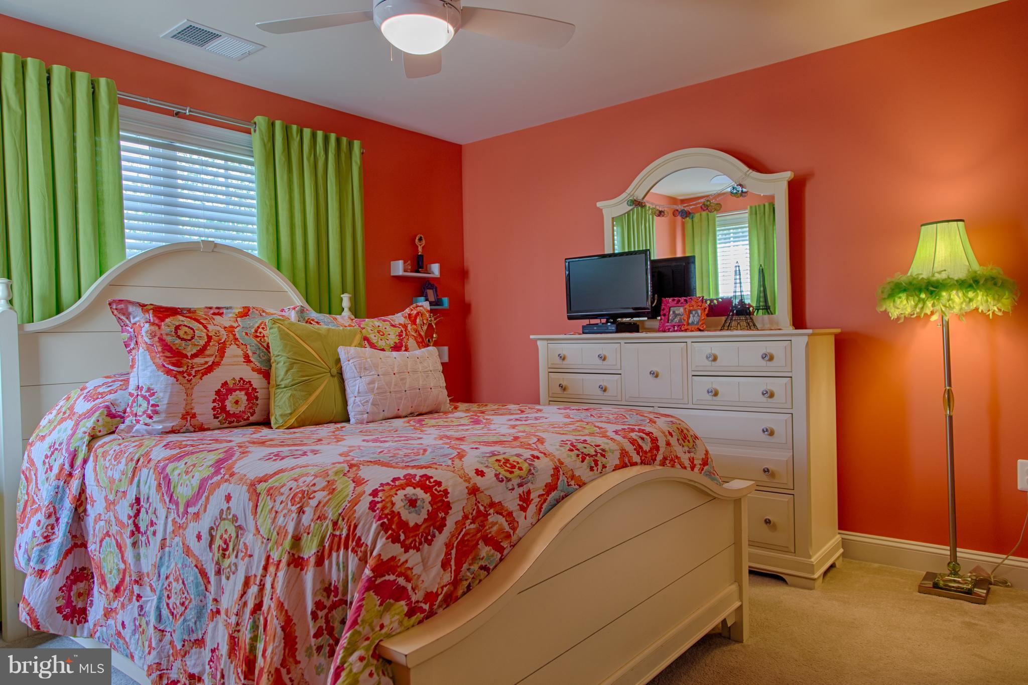 BROOKFIELD ON THE POTOMAC - Residential