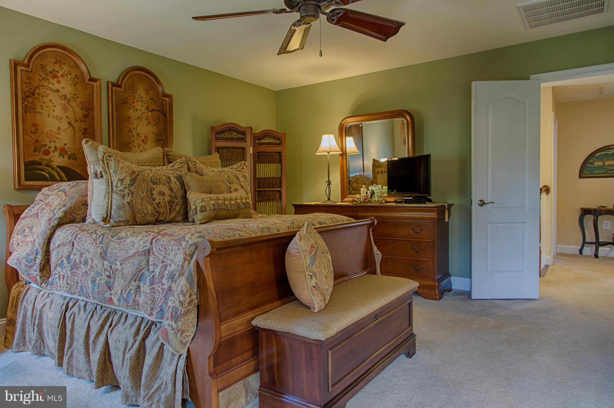 BROOKFIELD ON THE POTOMAC - Residential