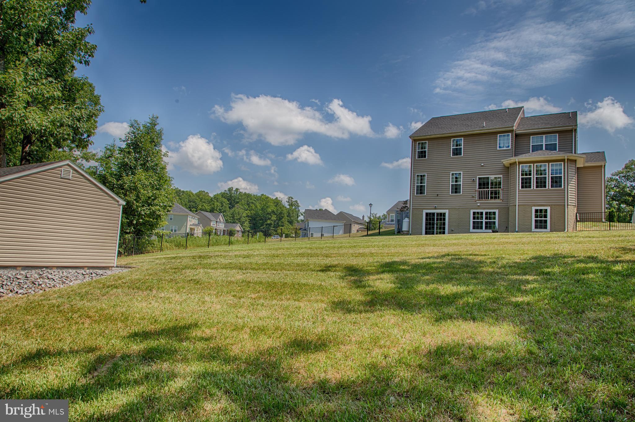 BROOKFIELD ON THE POTOMAC - Residential