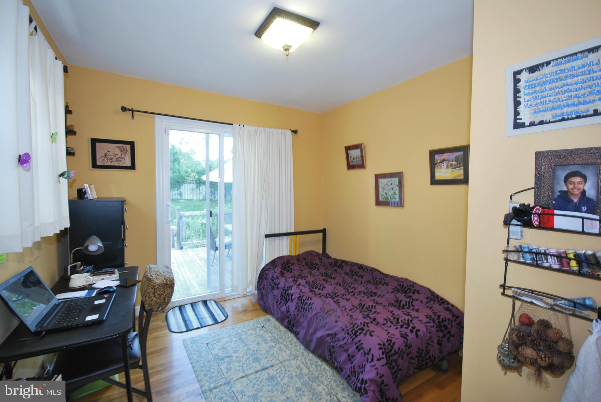 CARROLL KNOLLS - Residential Lease