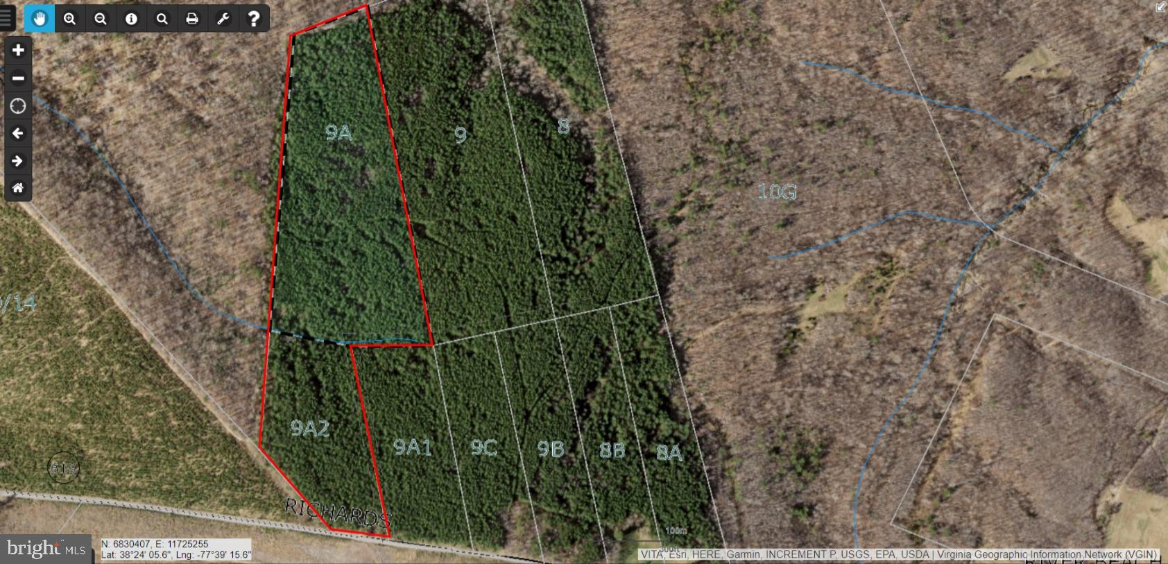 WHISPERING PINES - Land