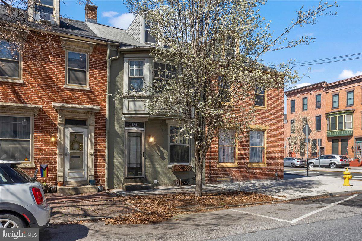 HISTORIC MIDTOWN - Residential