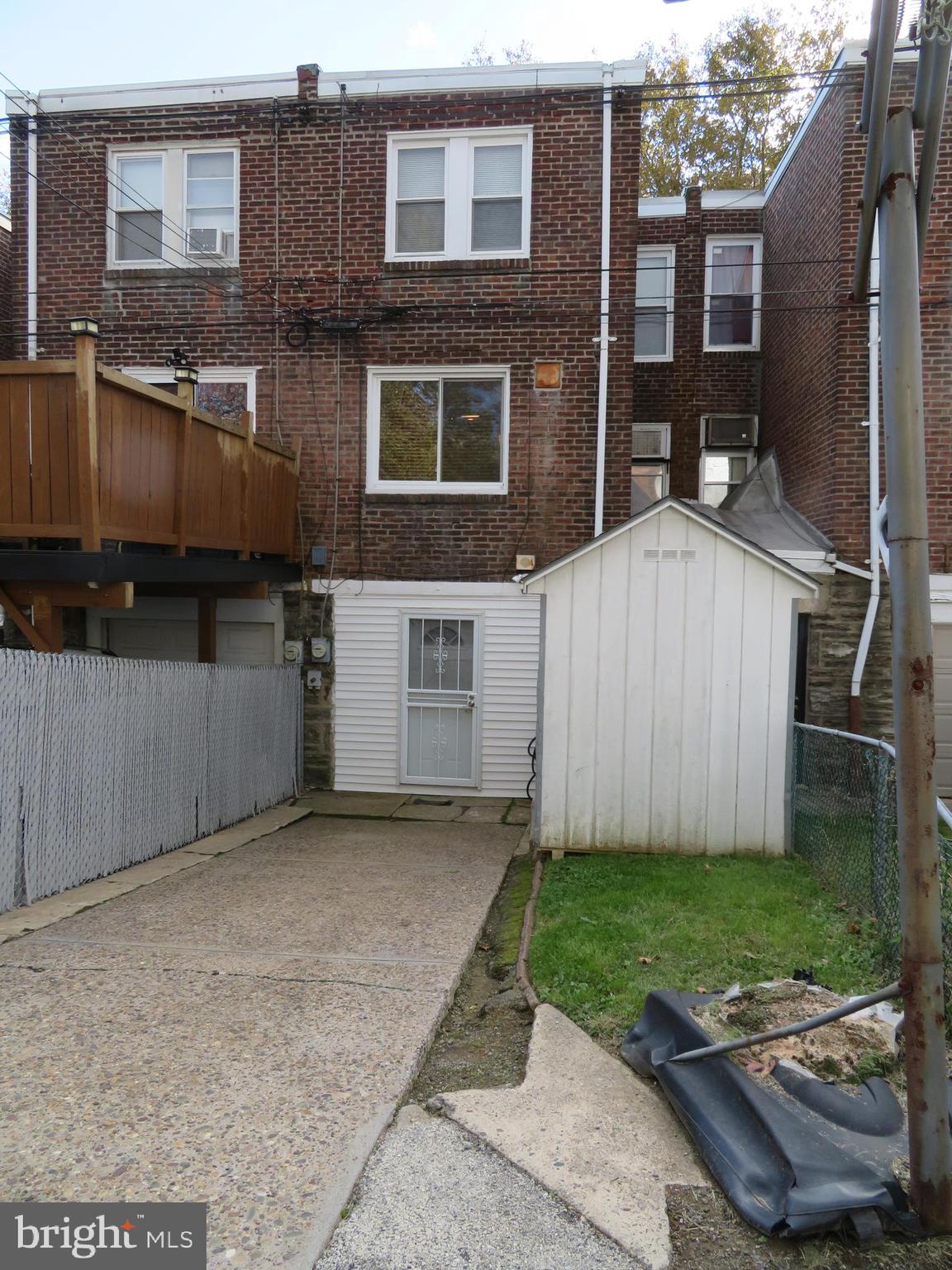 LAWNCREST - Residential