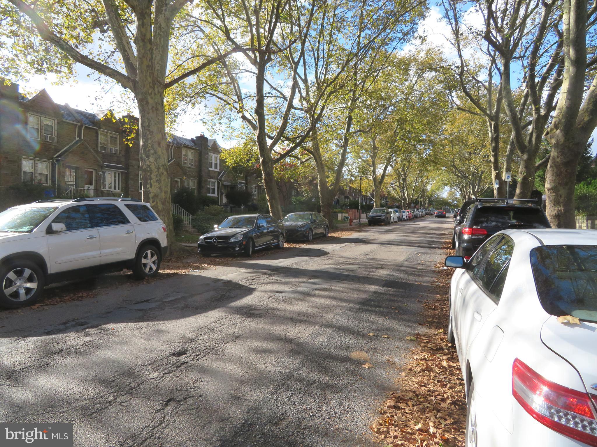 LAWNCREST - Residential