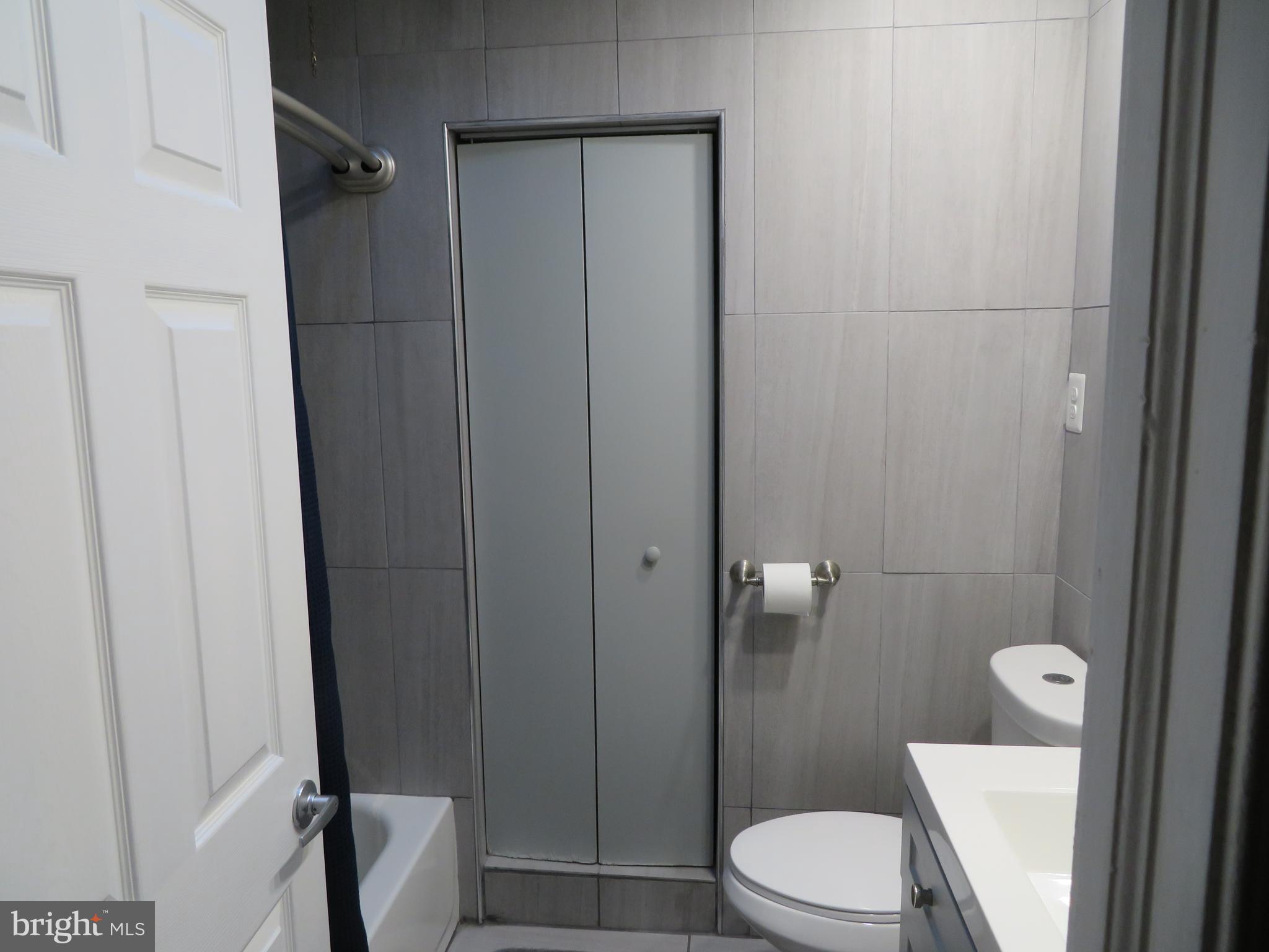 LAWNCREST - Residential