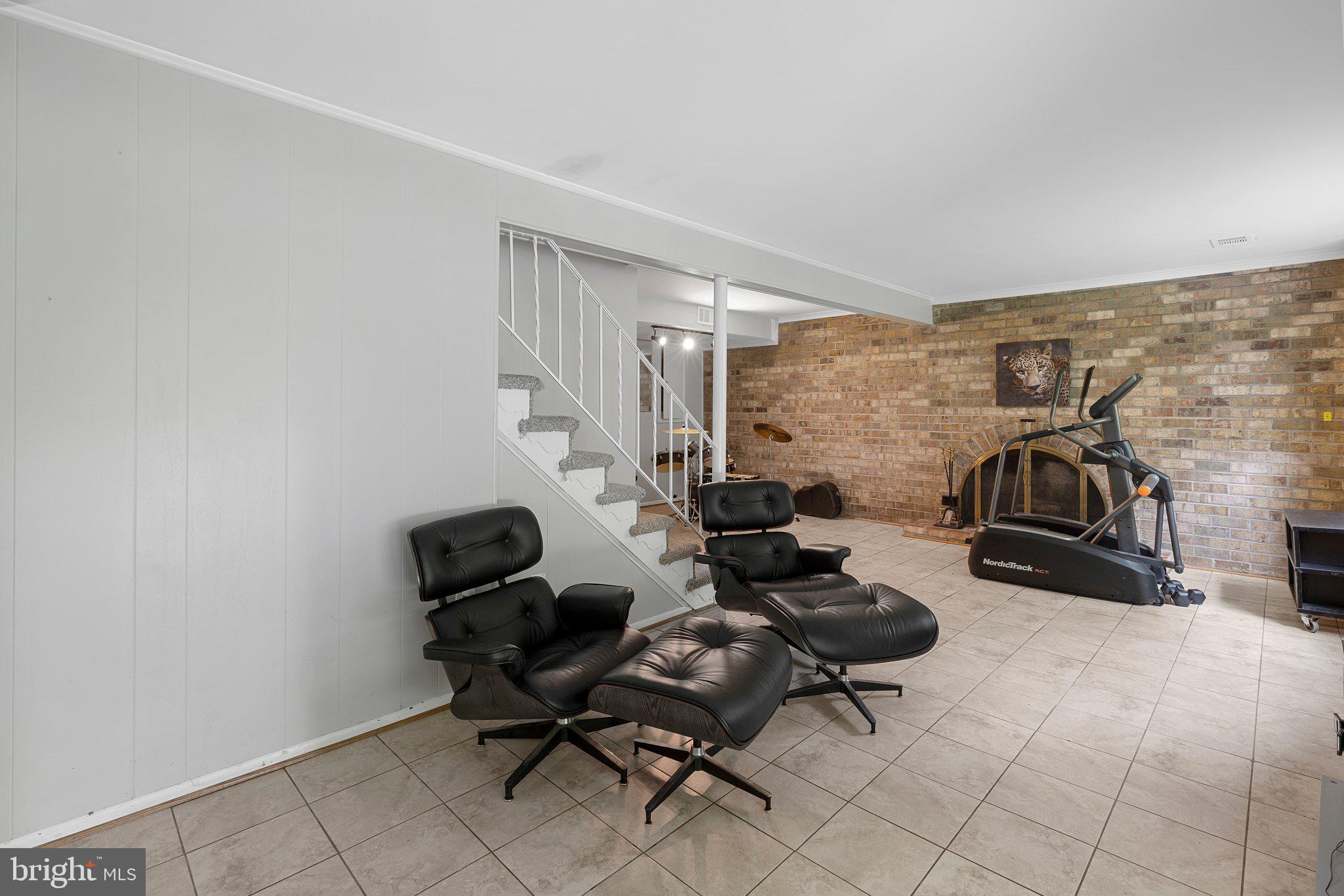 GUM SPRINGS FARM - Residential