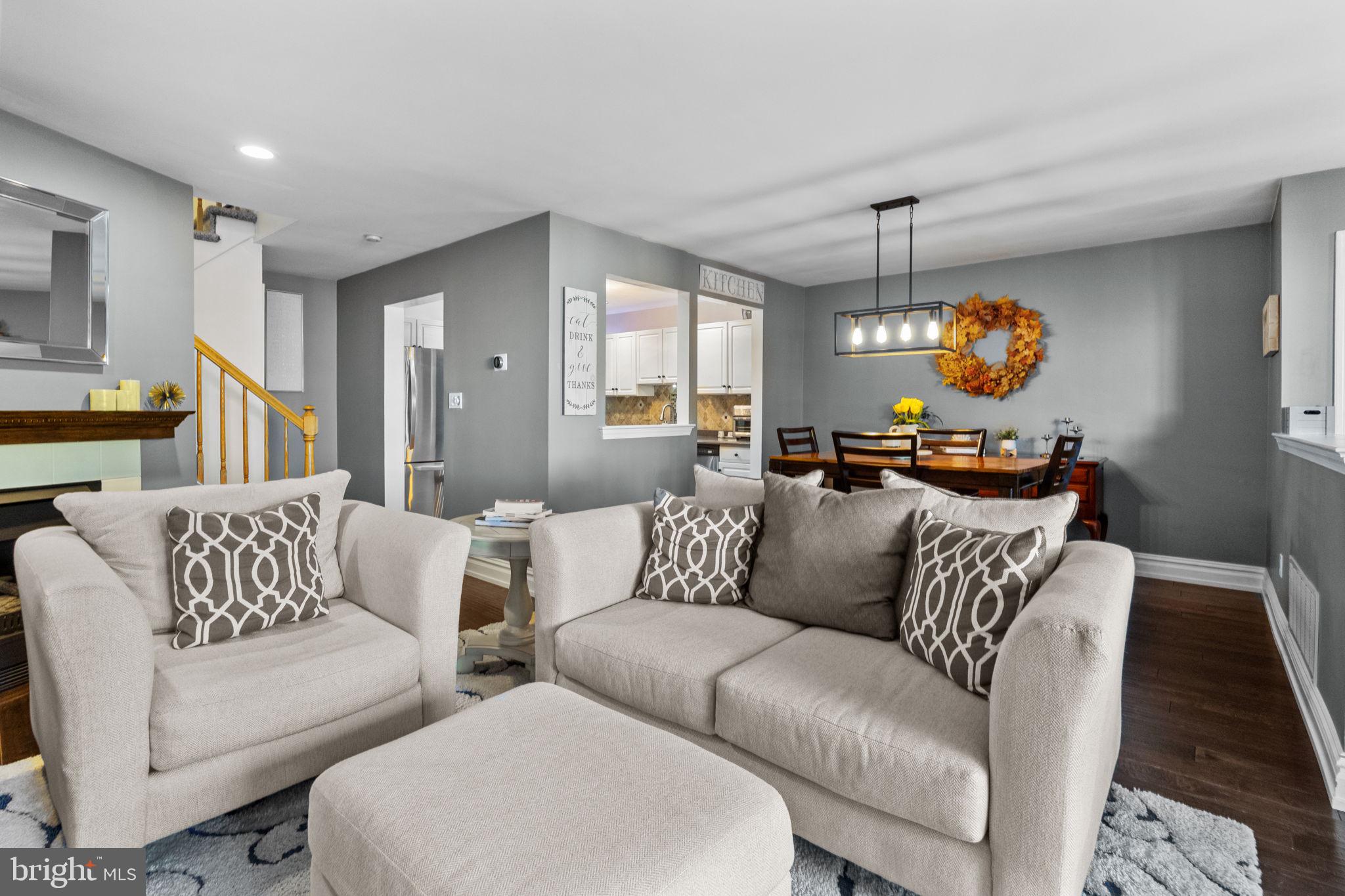 MAKEFIELD GLEN - Residential