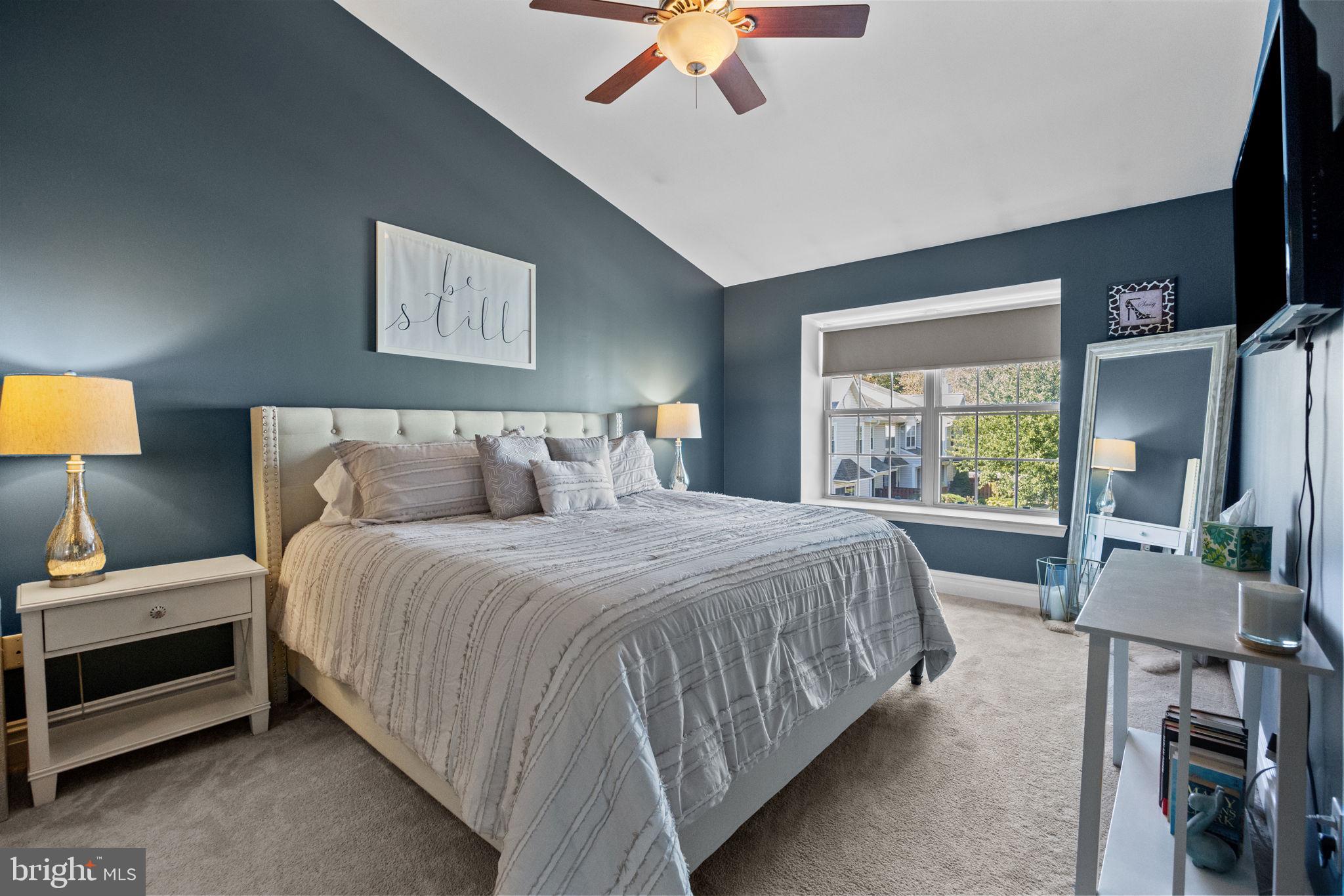 MAKEFIELD GLEN - Residential