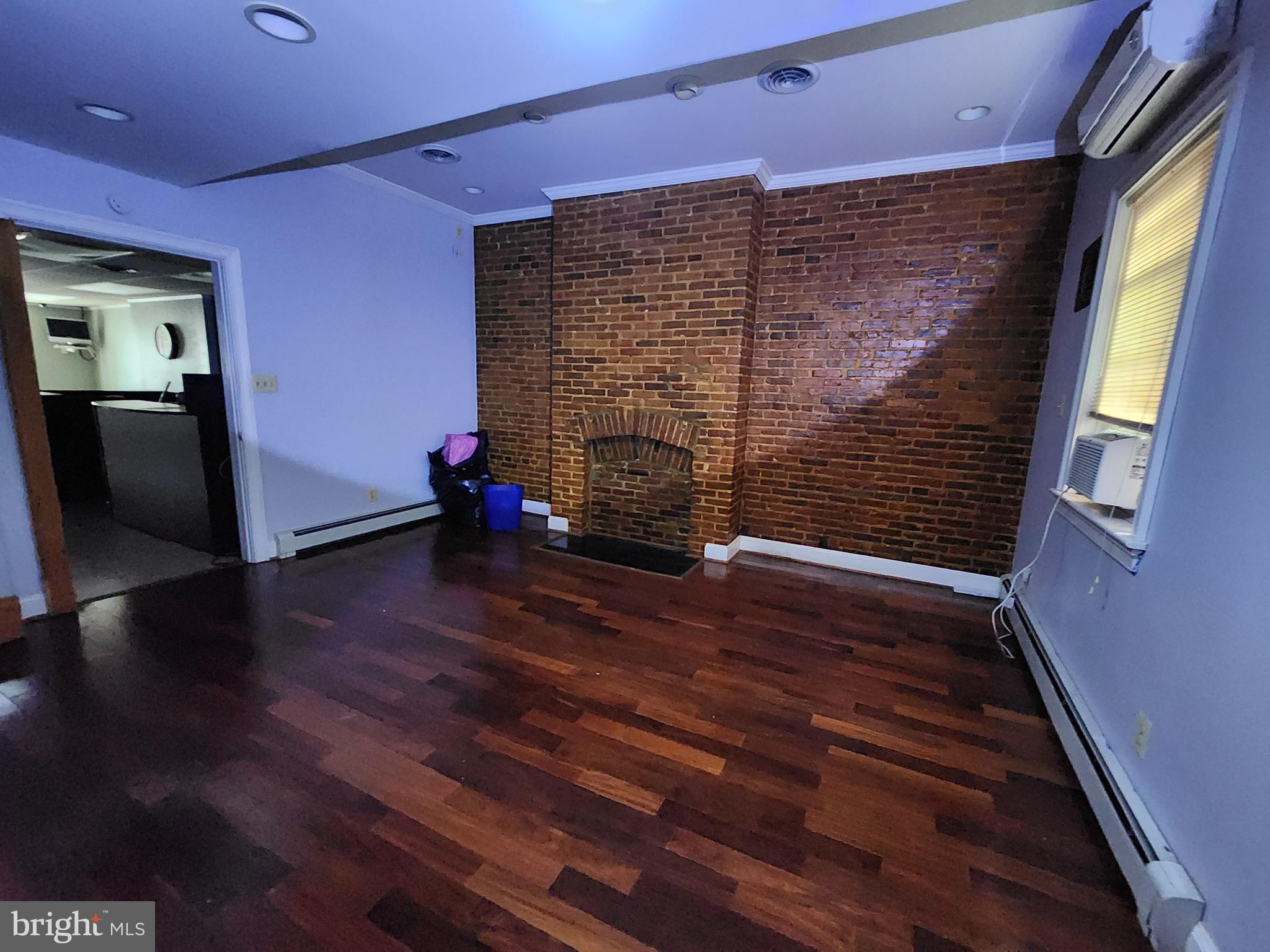 LOWER CHARLES VILLAGE - Residential