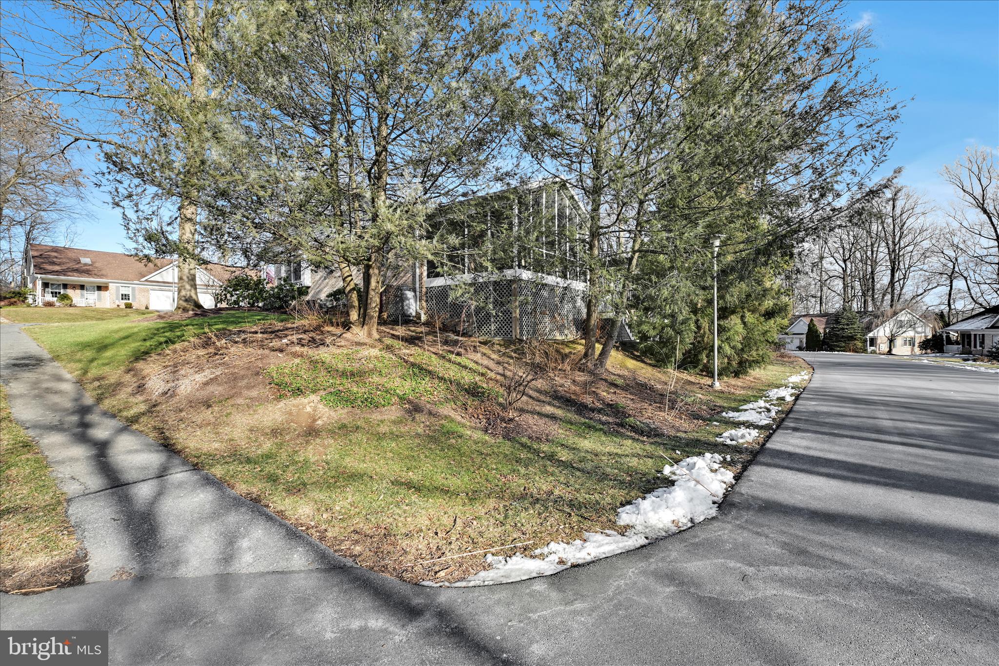 TIMBER VILLA - Residential