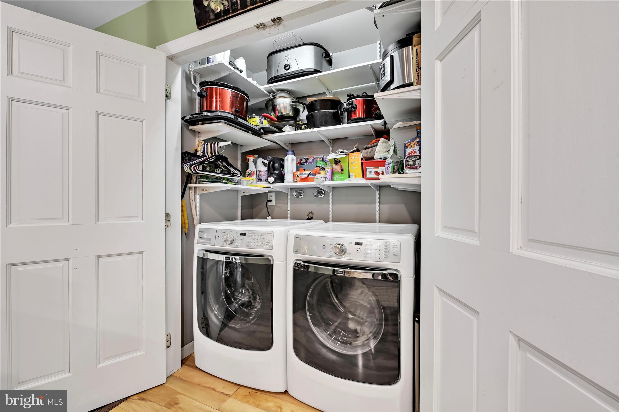 TIMBER VILLA - Residential