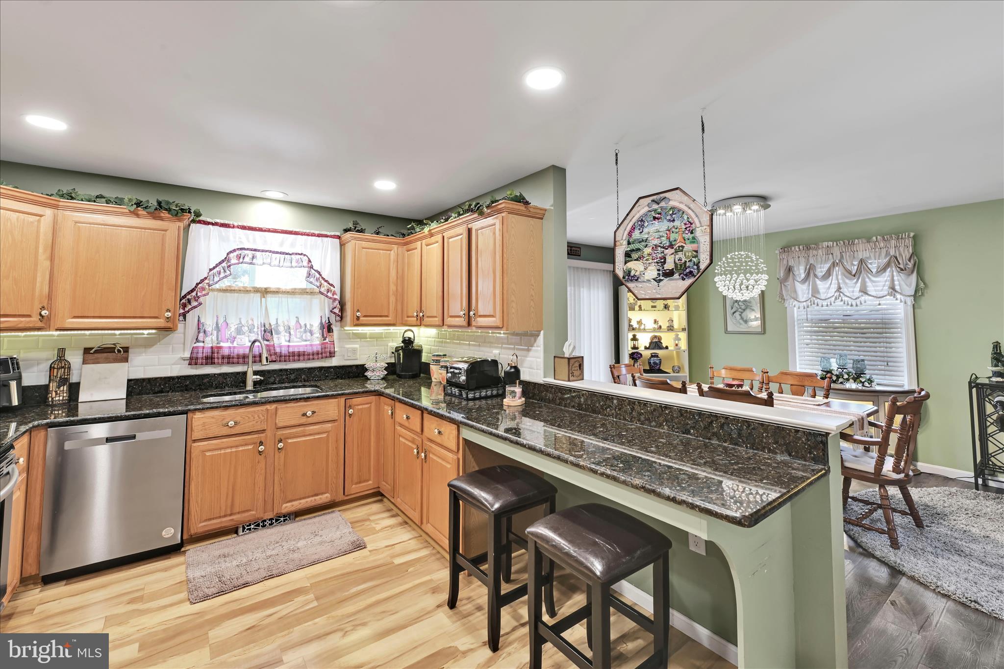 TIMBER VILLA - Residential