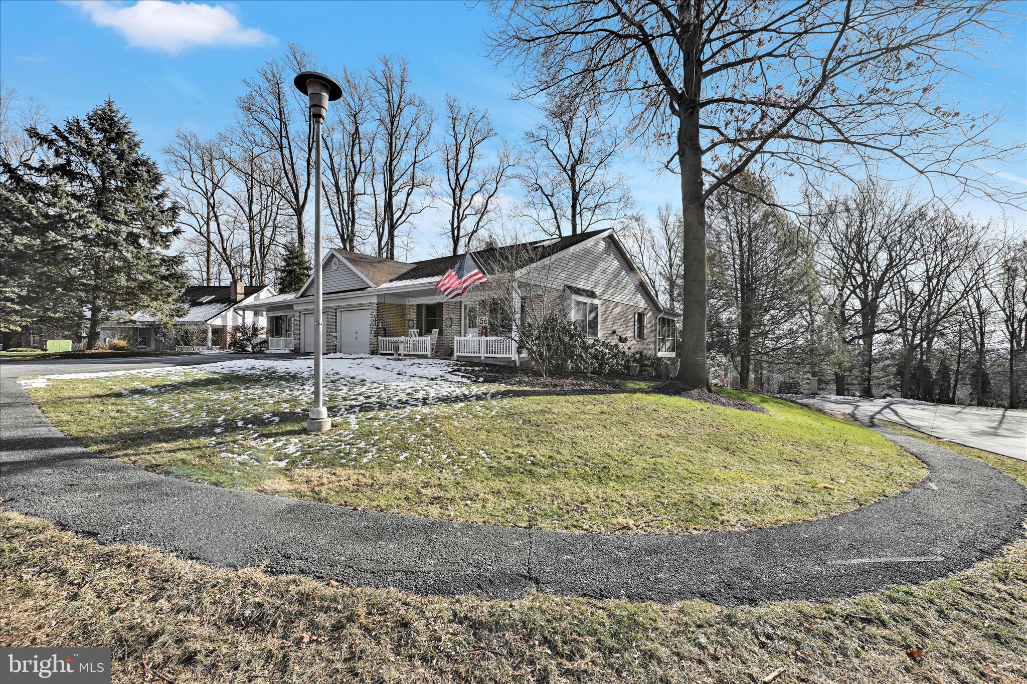 TIMBER VILLA - Residential