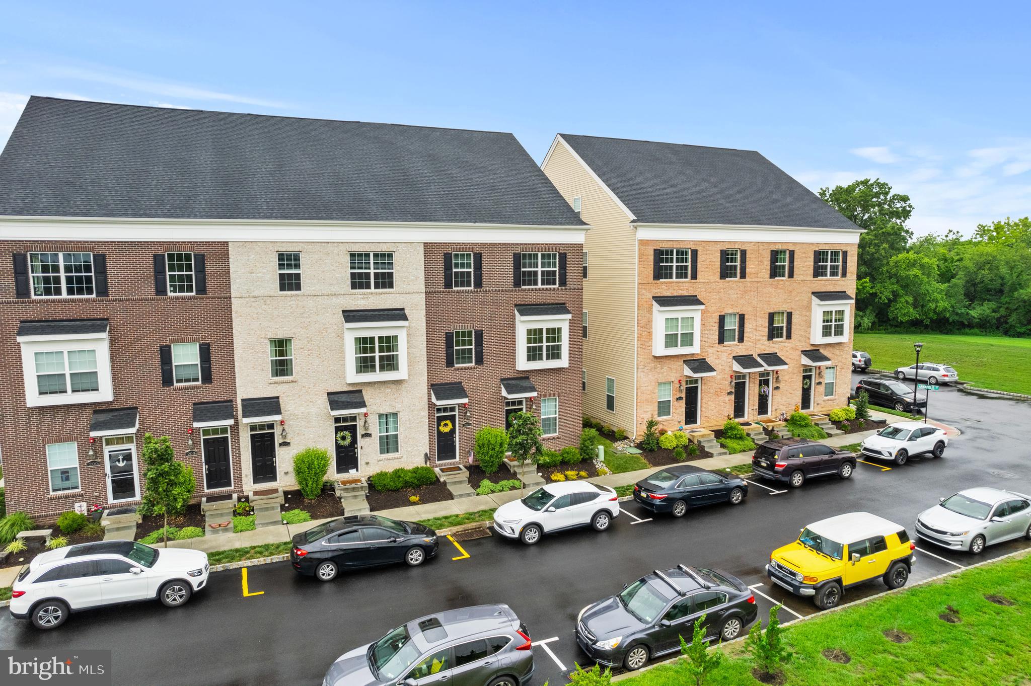 WATERSIDE - Residential