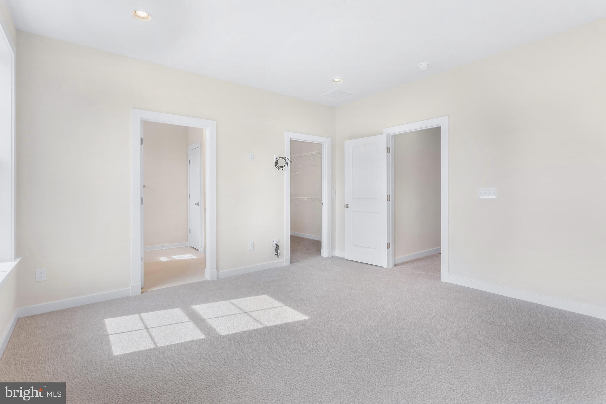 SOUTH FORK BROAD RUN - Residential