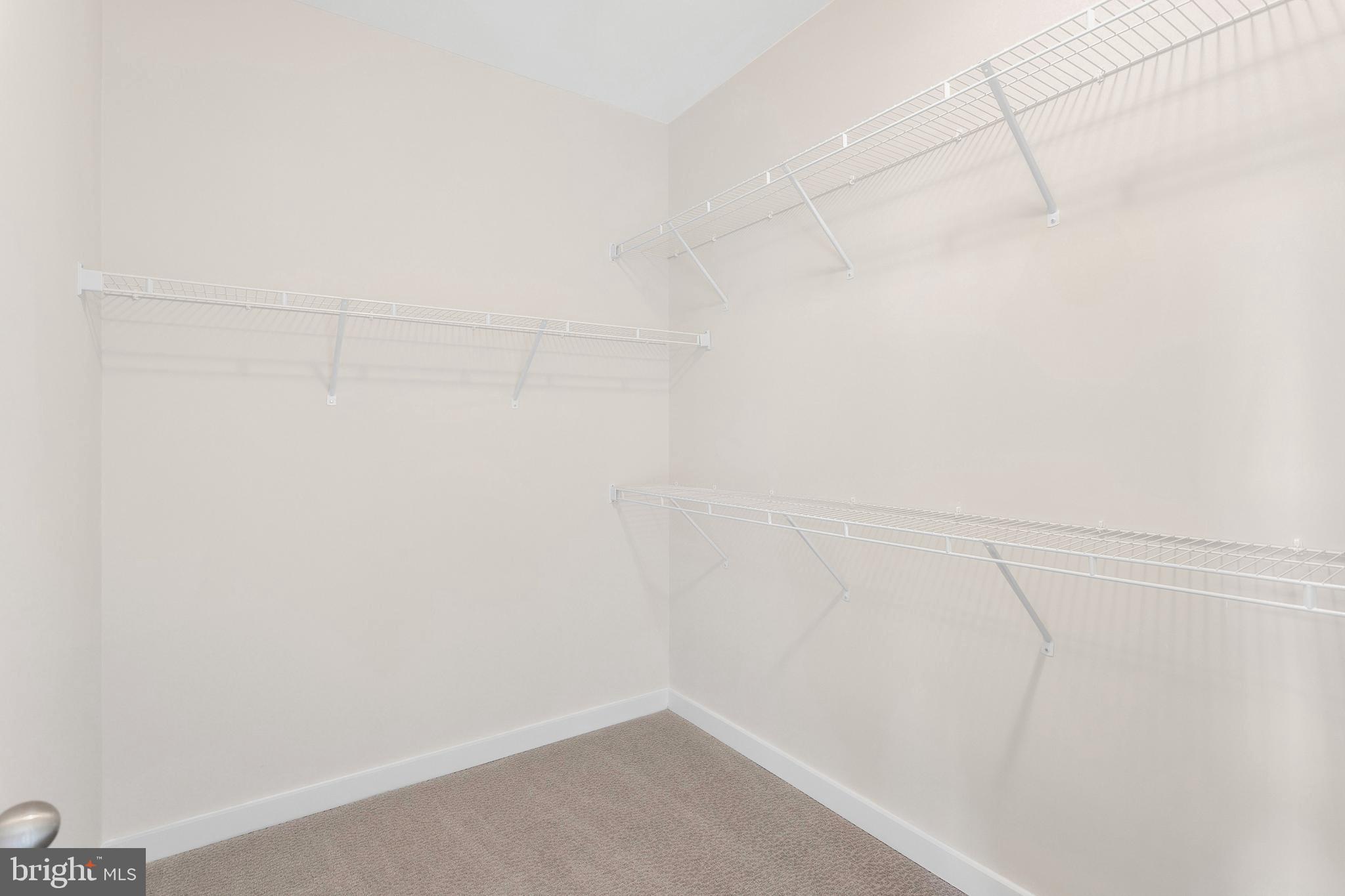 SOUTH FORK BROAD RUN - Residential